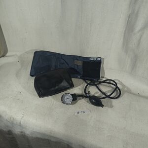 Manual Blood Pressure Monitor Upper Arm Cuff Aneroid Sphygmomanometer Machine